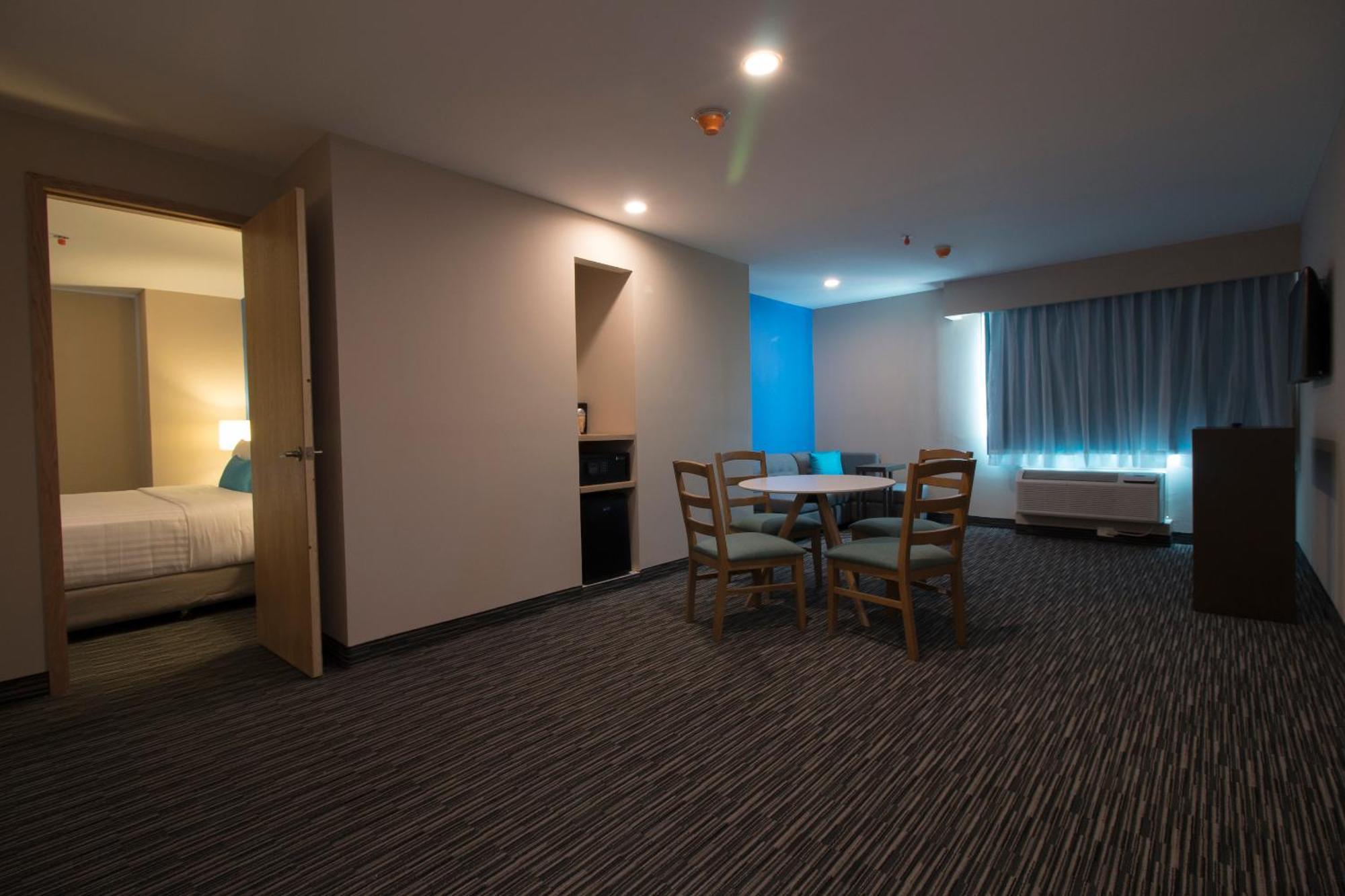 Chn Hotel Monterrey Aeropuerto, Trademark By Wyndham Apodaca Eksteriør bilde