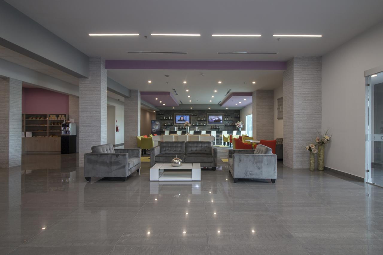 Chn Hotel Monterrey Aeropuerto, Trademark By Wyndham Apodaca Eksteriør bilde